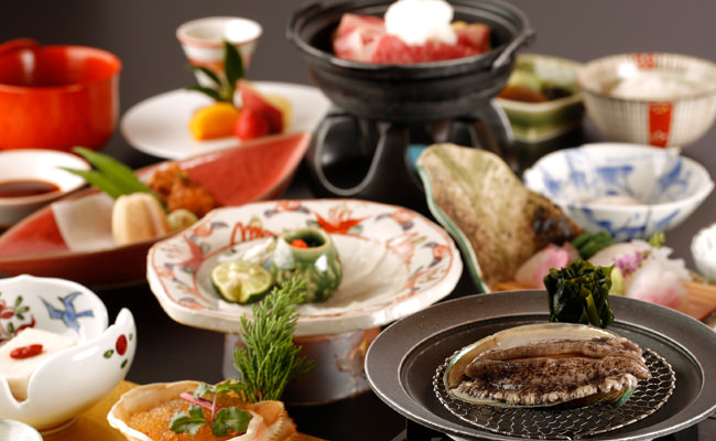 【お料理】ふく、鯛、鮑のおどり焼など、引き締まった冬の幸。大谷山荘の冬会席「白露」「清月」のご案内