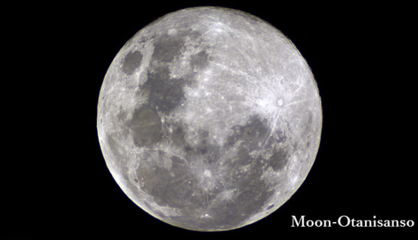 【September in the Observatory】This month, come enjoy the harvest moon, and the last sight of Saturn and the binary star system Albireo with a view you can only get through a telescope!