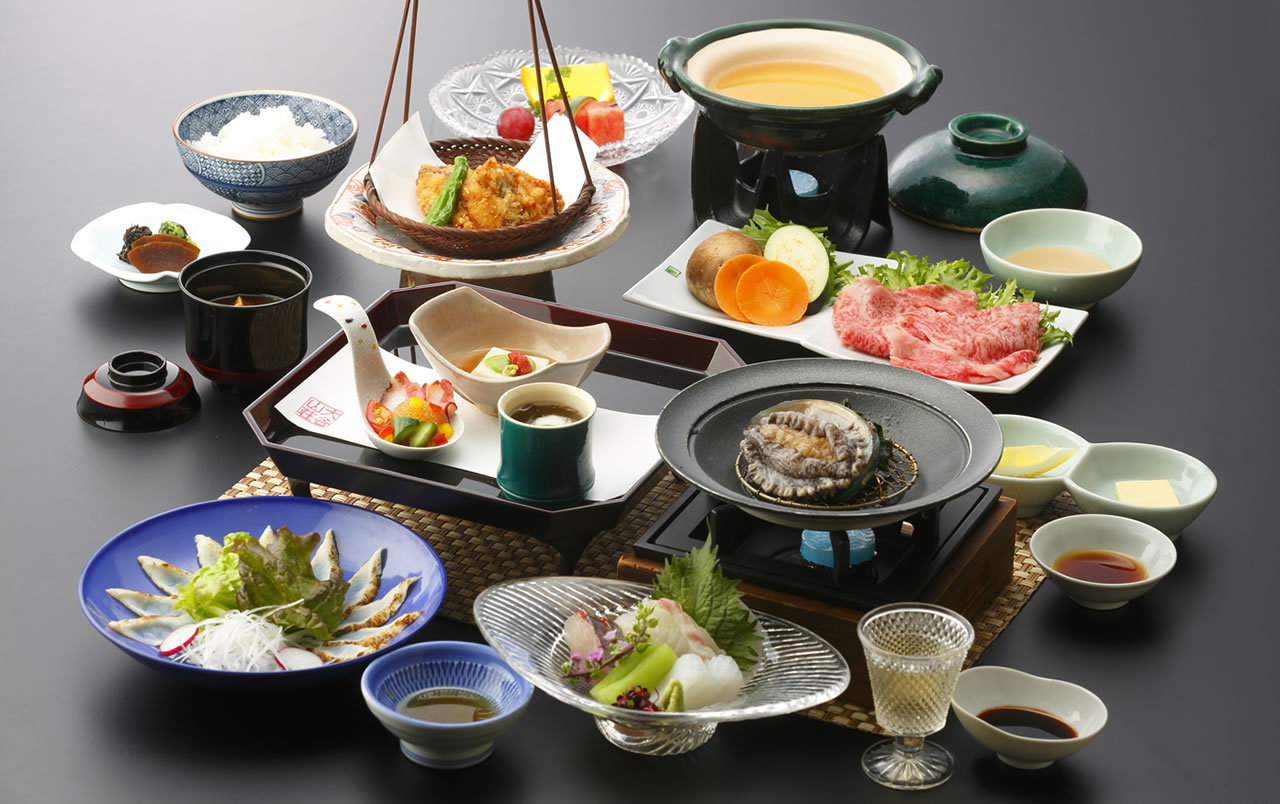 【山口の食】夏野菜とともに味わう、鮑や鯛、ふぐなど新鮮な海の幸。～夏会席「月舟」「紫野」のご案内（6～8月）
