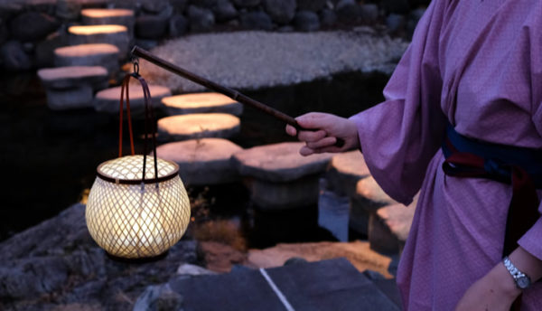【山口観光】夜の温泉街を提灯片手にそぞろ歩きしませんか？大谷山荘の提灯貸出のご案内